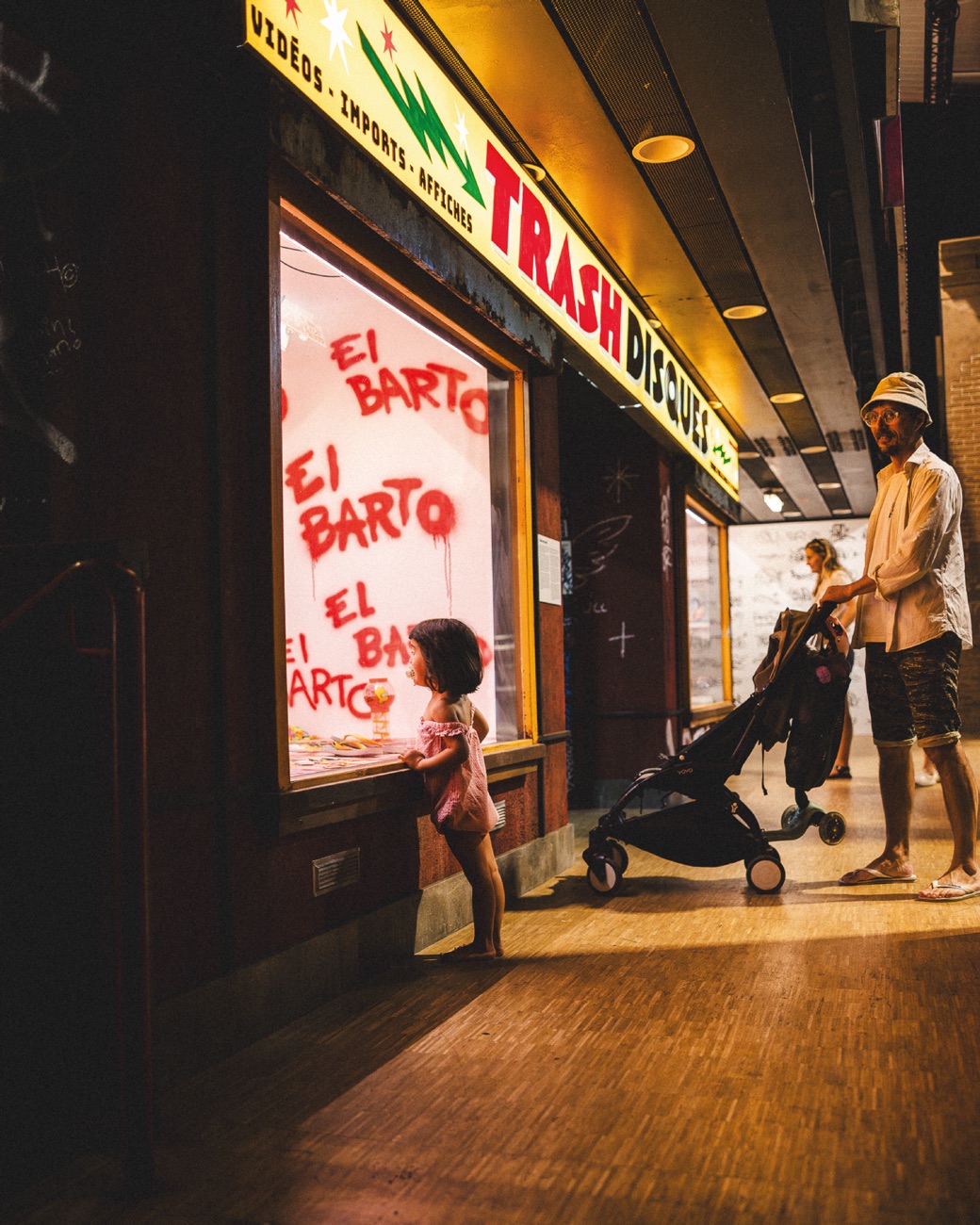 Beyond the Streets Paris — devanture Trash Records